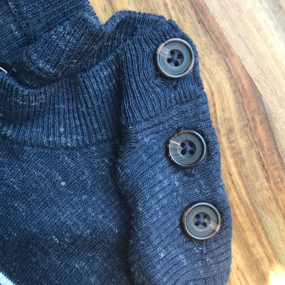 abercrombie sweater - Picture 2 of 5